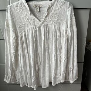 White long sleeve blouse by Rachel Zoe. EUC. Size S